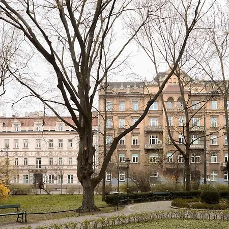 Old Town Charm & Chic With Private Hydromassage Hot Tub By Downtown * Krakow